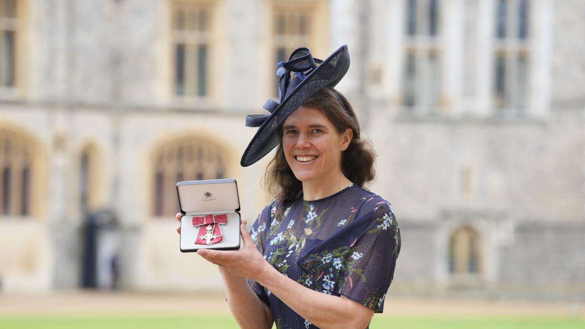 Ultra-runner Jasmin Paris hails female role models in sport as she collects MBE