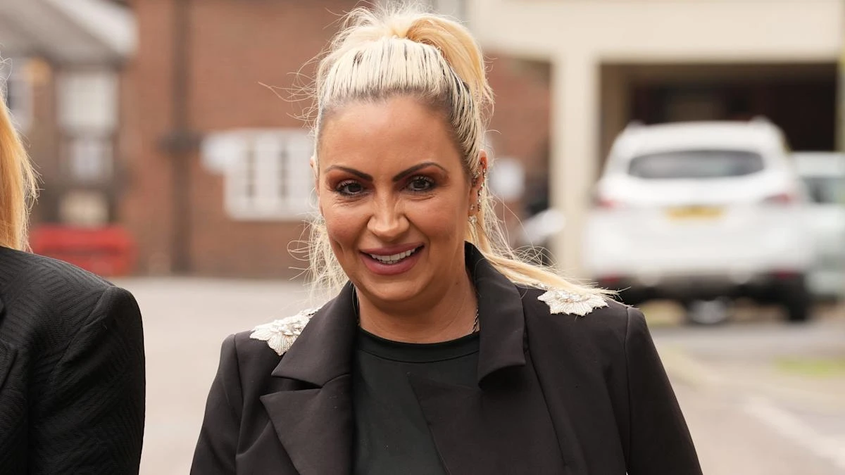 Ex-glamour model Jodie Marsh can keep lemurs at animal sanctuary, judge rules