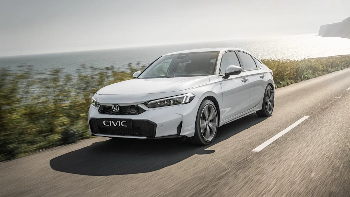 Honda Civic receives exterior and interior updates