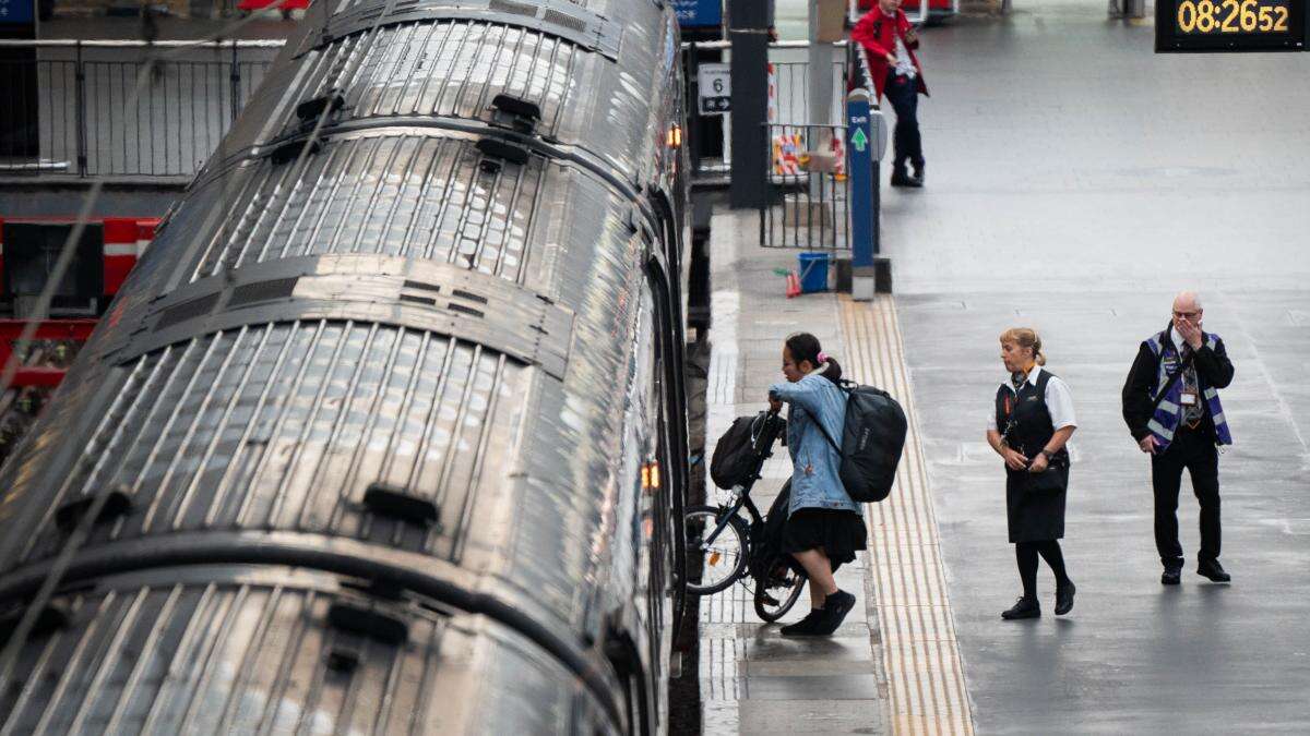 Fresh strike by rail workers to disrupt services