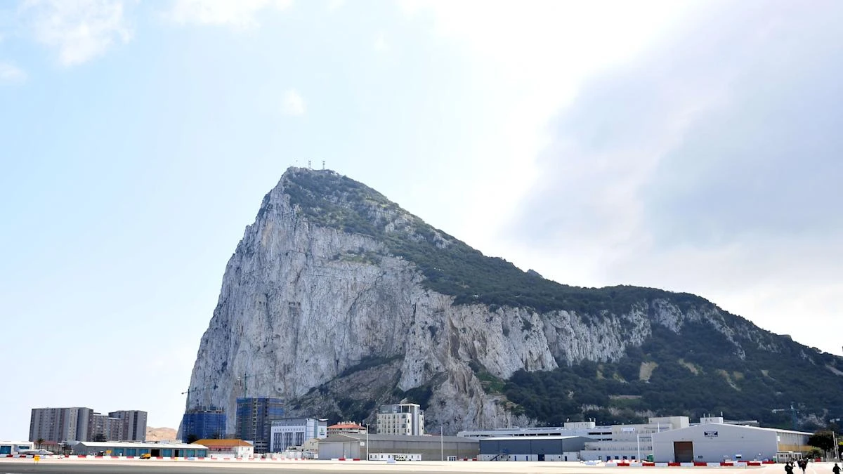 UK-EU defence pact could be linked to Gibraltar deal – Spanish foreign minister