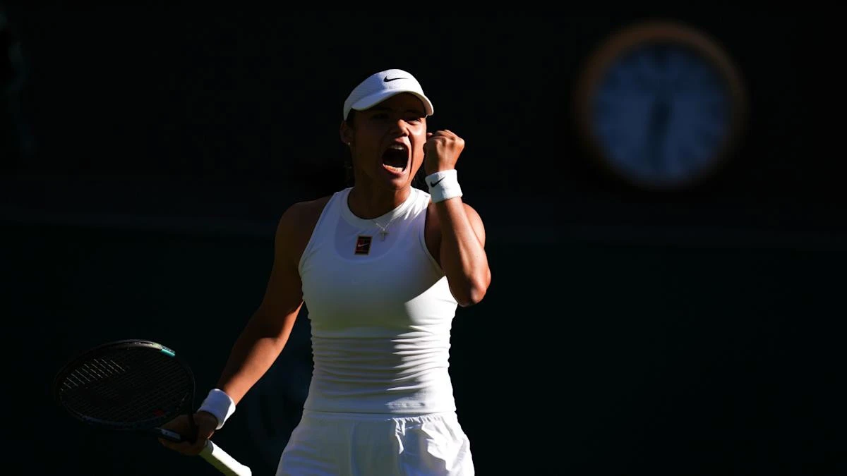 Emma Raducanu wins all-British battle with Mimi Xu in Wimbledon opener
