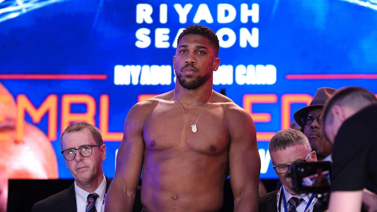 Anthony Joshua’s ring return delayed by elbow surgery