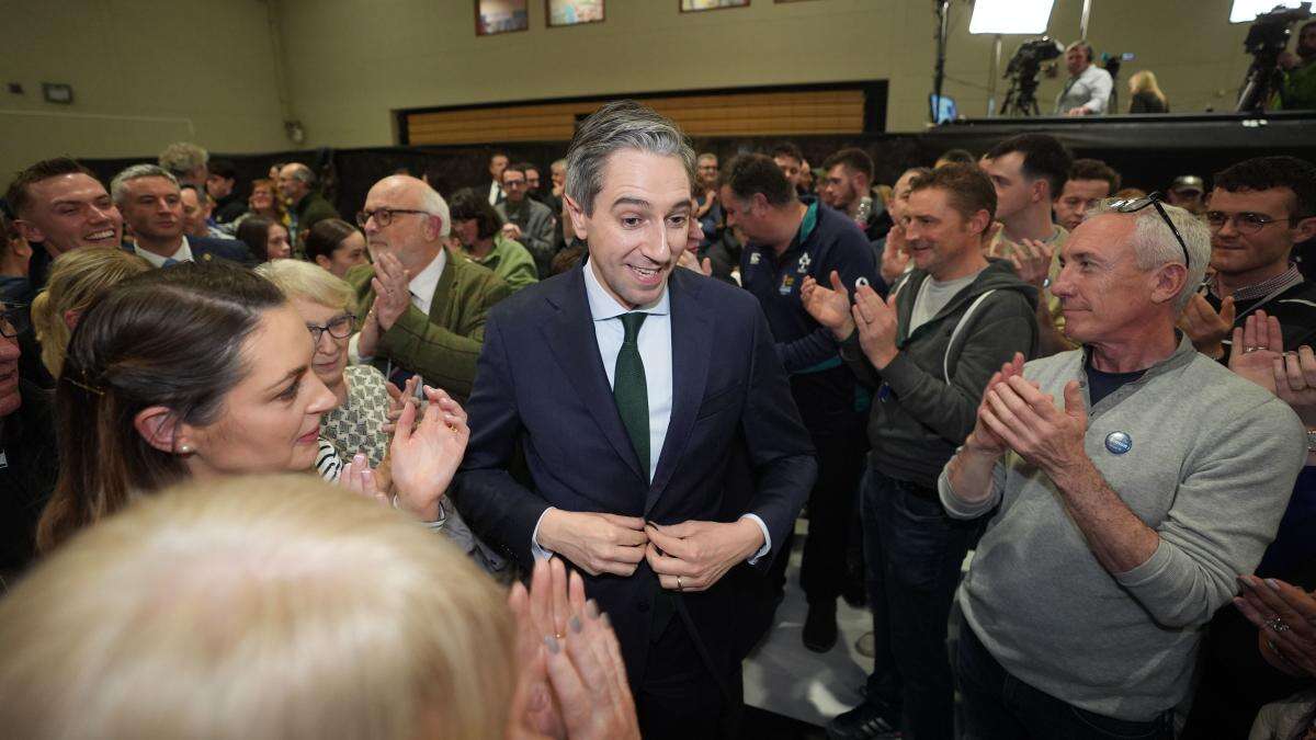 Harris: Fine Gael ‘will gain seats’ amid further fragmentation of Irish politics