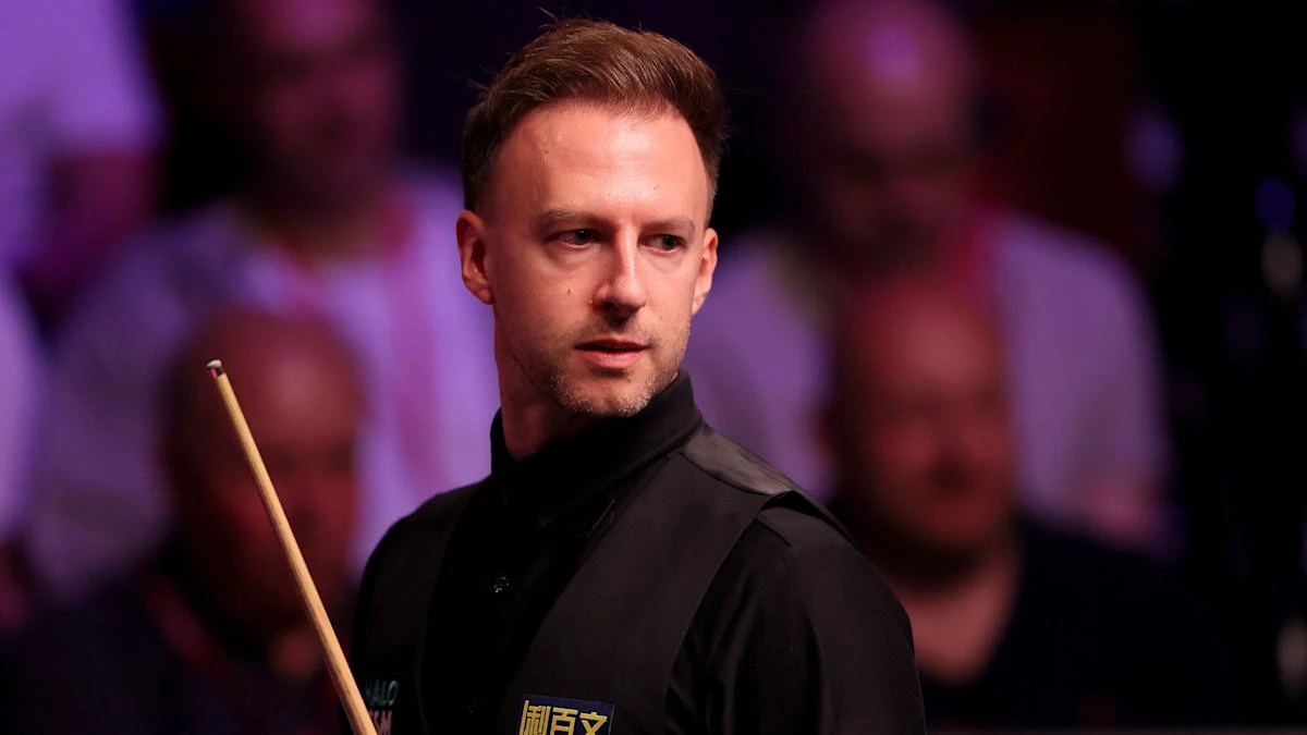 Judd Trump punishes Mark Williams errors to gain upper hand in semi-final clash