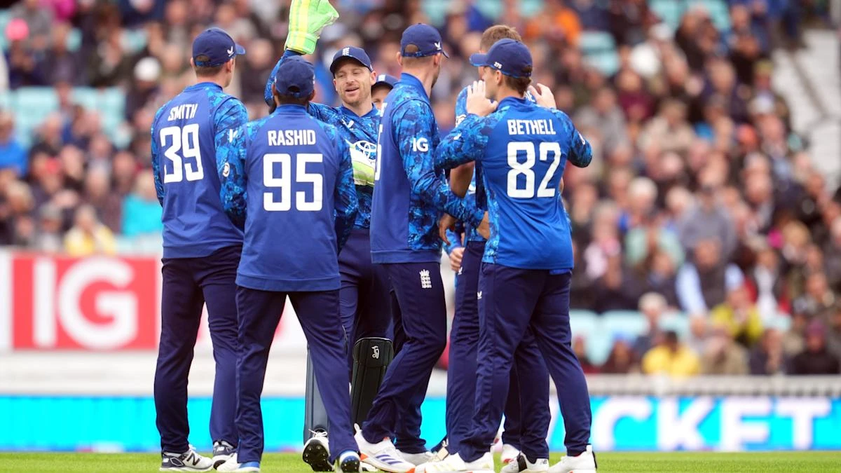 On your bike – England take different mode of transport to Oval due to traffic