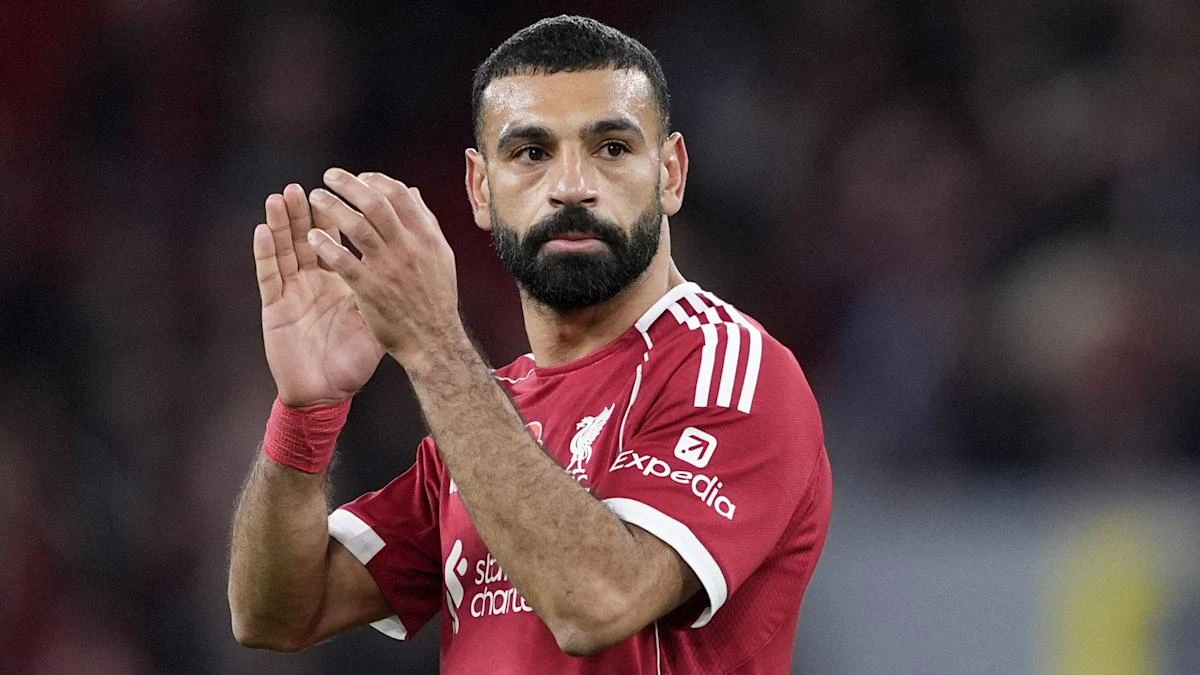 Arne Slot salutes Mohamed Salah after scoring 250th Liverpool goal