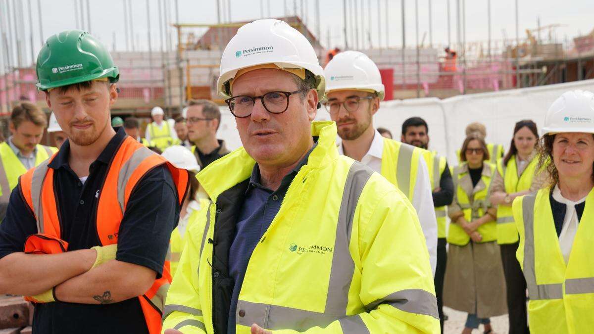 Starmer denies official said Labour could ‘flatten green belt’ to build homes