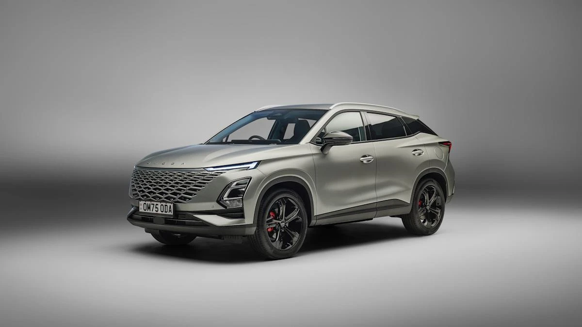 Omoda updates 5 and E5 SUV for 2025