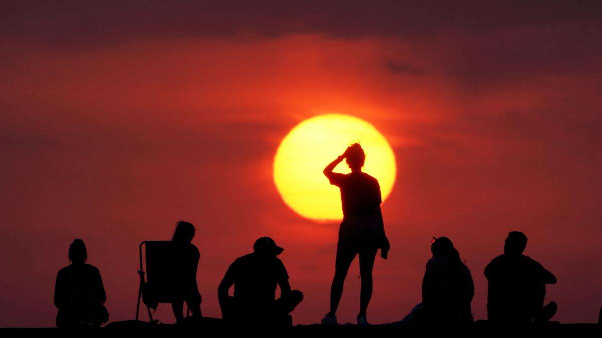 2024 set to be hottest year on record as temperatures breach 1.5C threshold