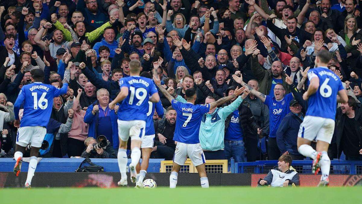 Dwight McNeil’s double downs Crystal Palace and ends Everton’s wait for a win