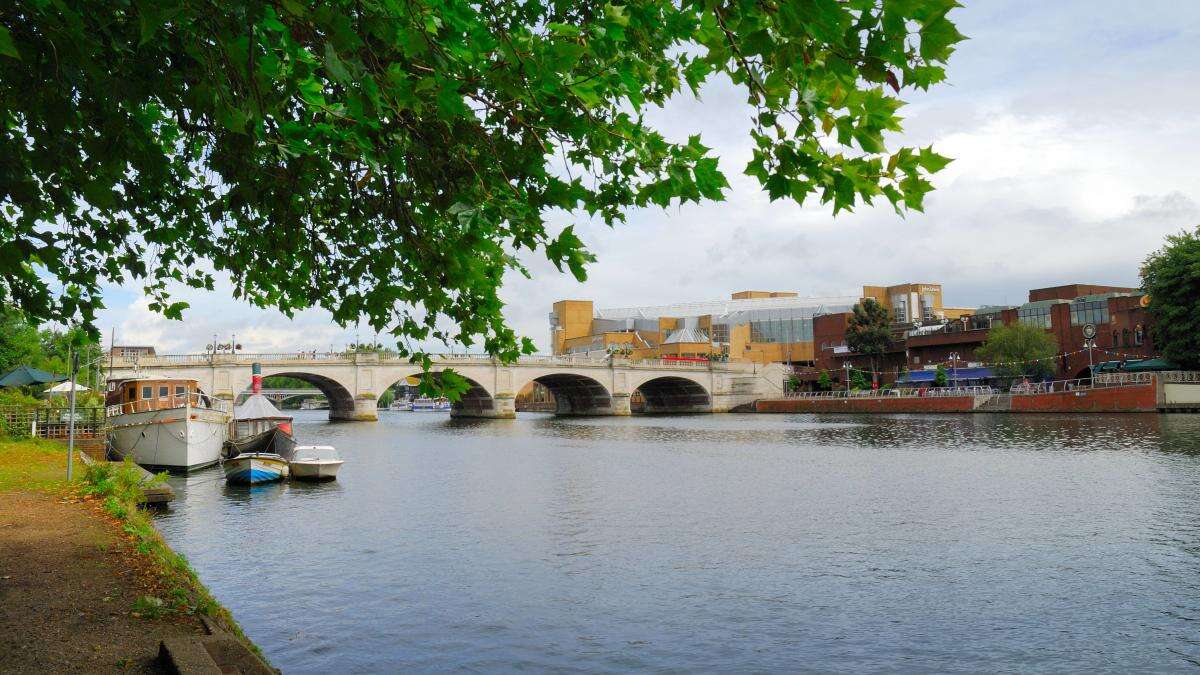 Man fined £4,000 for ‘river rage’ after steering boat through regatta on Thames