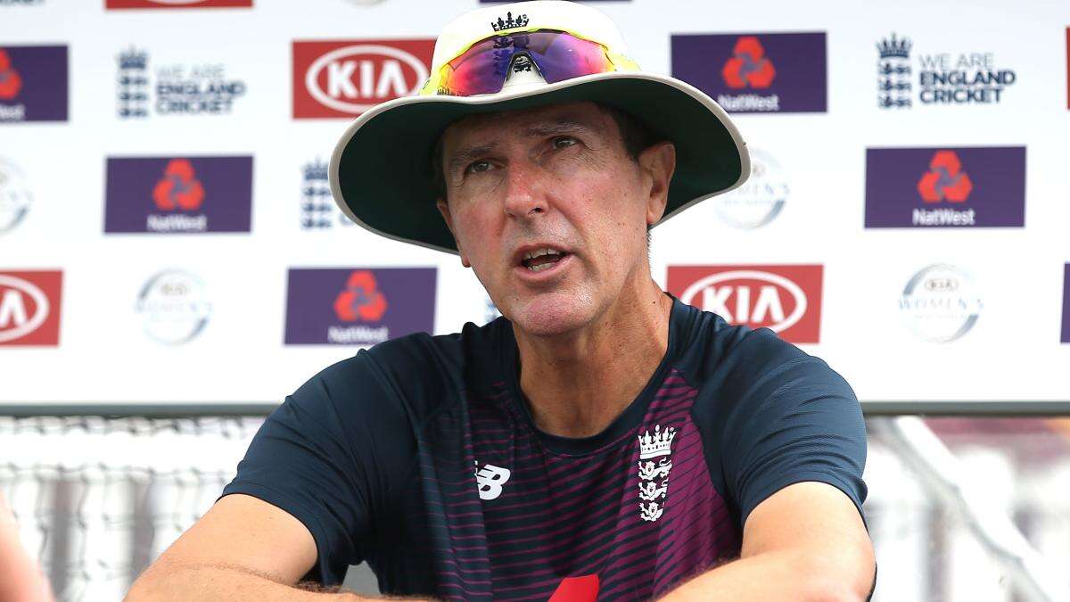 England’s catching ’embarrassing’ against Australia, says former coach