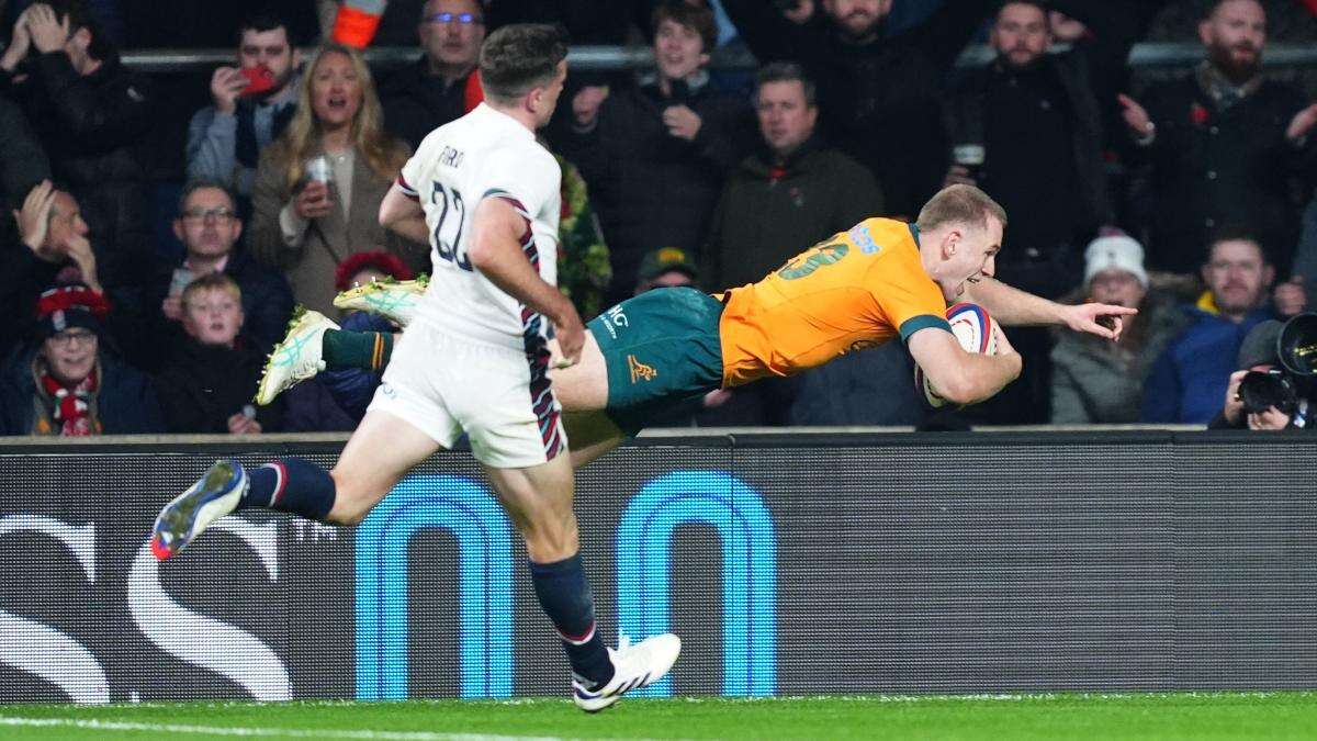 England beaten 42-37 by Australia in dramatic finish