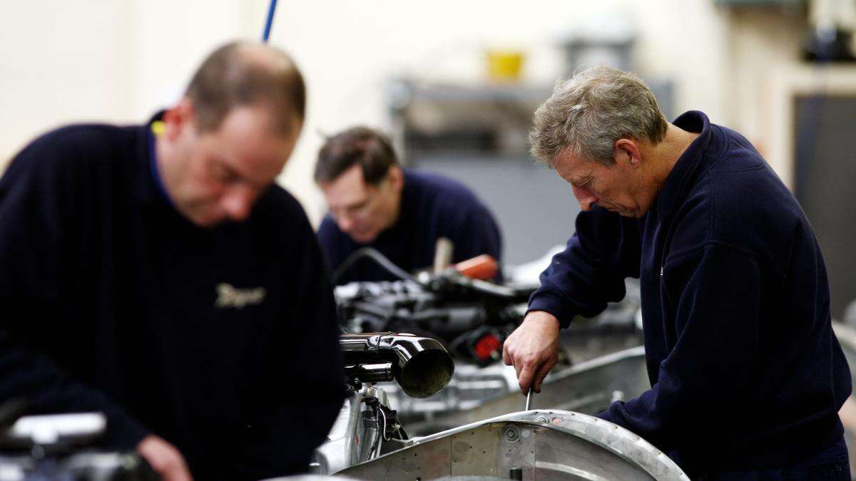 UK factory activity shrinks for first time since April