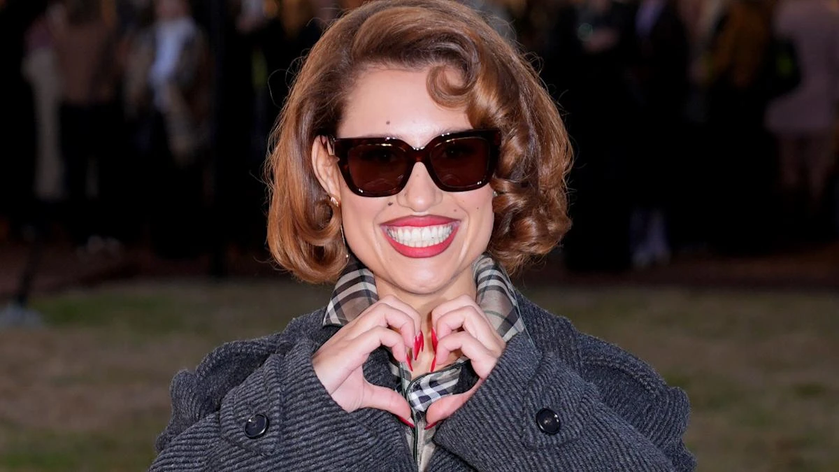 Stars turn out for Burberry show at London Fashion Week