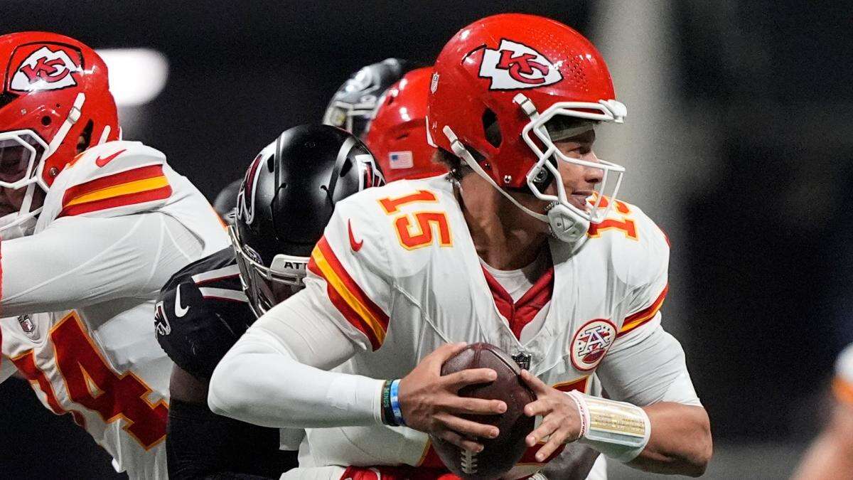 Kansas City Chiefs remain undefeated with 22-17 victory over Atlanta Falcons