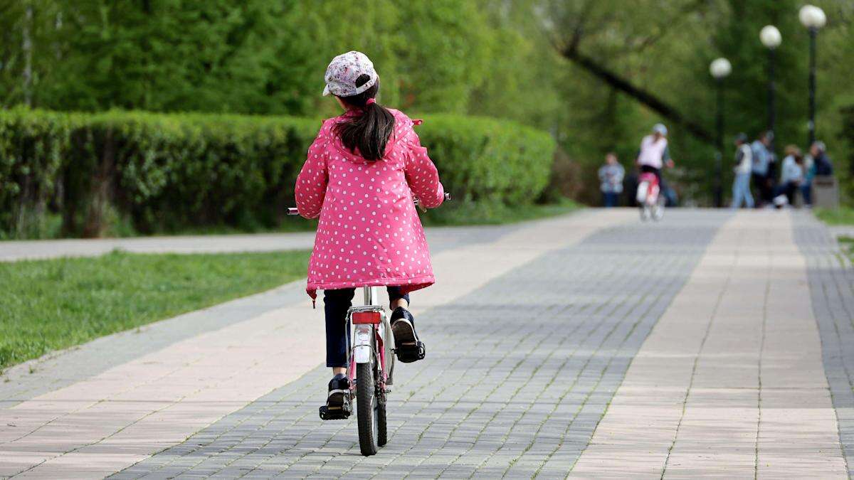 Girls less than half as likely as boys to cycle regularly – survey