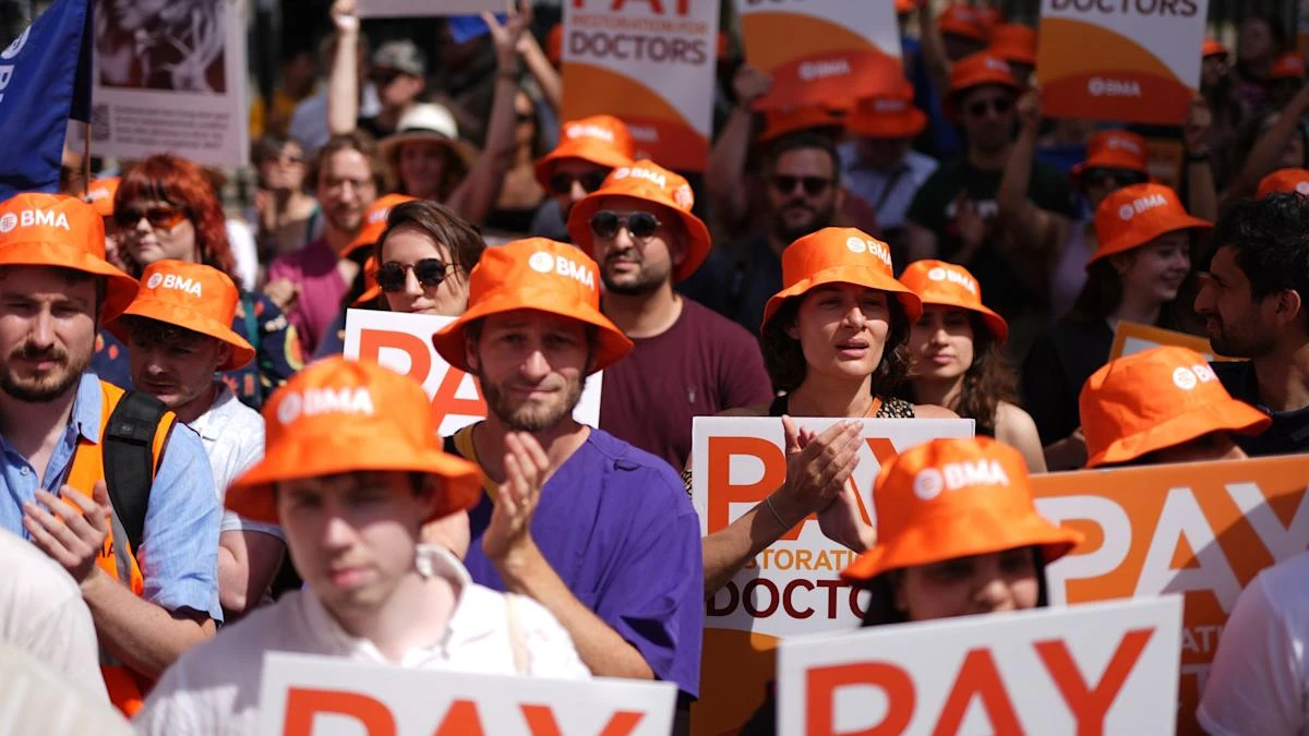 Shift in public support for striking doctors – poll