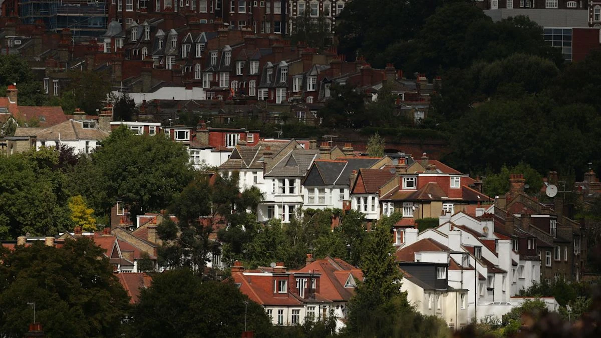 House price growth cools as ‘pressures from mortgages and rental prices bite’