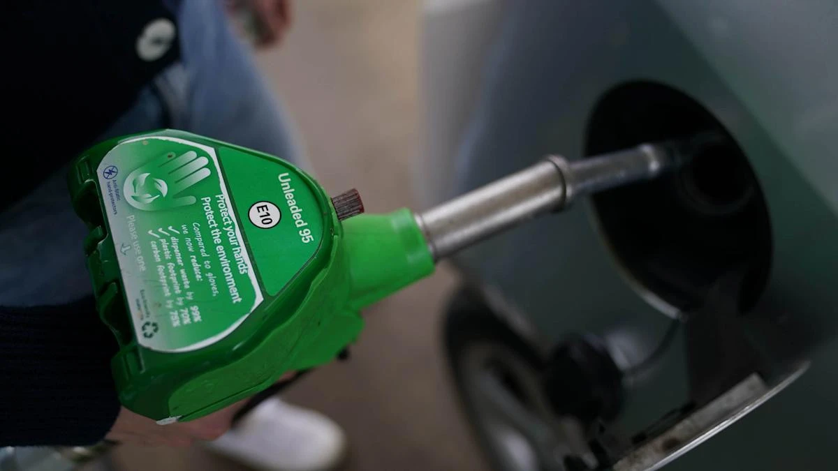 Petrol prices near four-year low ahead of bank holiday getaway
