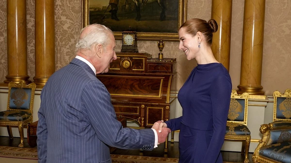 King greets Ecuador’s influencer first lady who was inspired by Diana