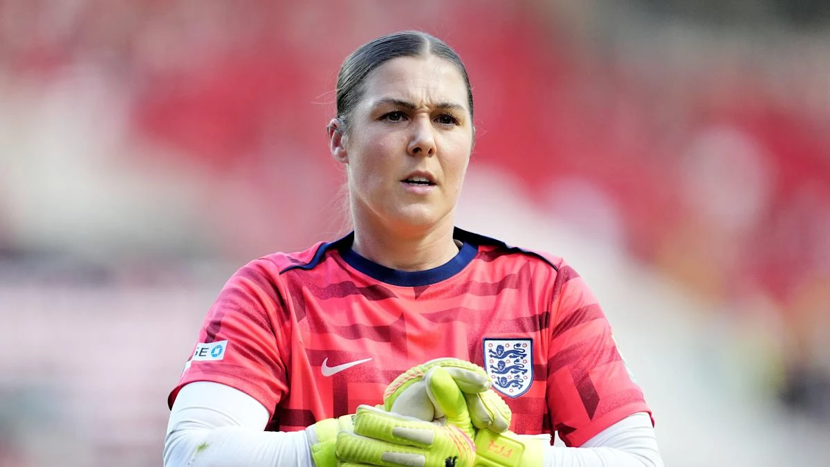 Mary Earps felt ‘bad behaviour is being rewarded’ with Hannah Hampton recall