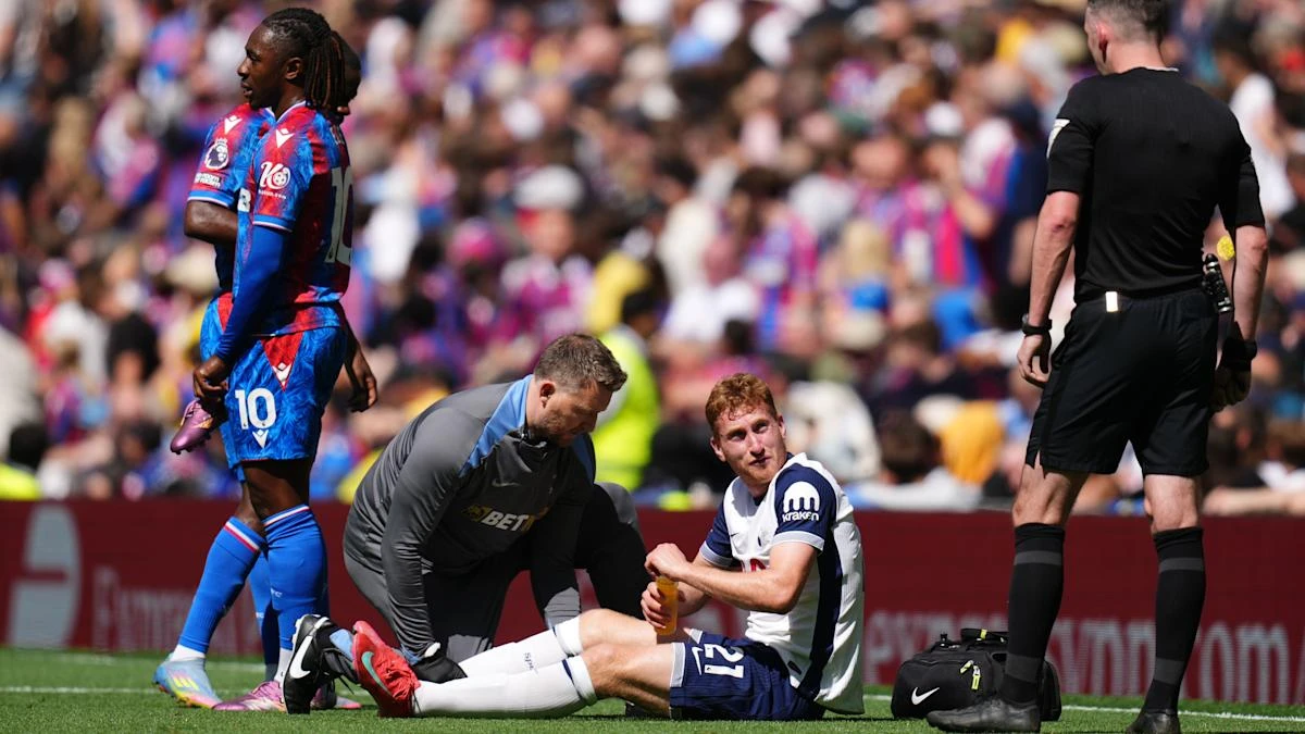 Tottenham’s Dejan Kulusevski ruled out of Europa League final after knee surgery