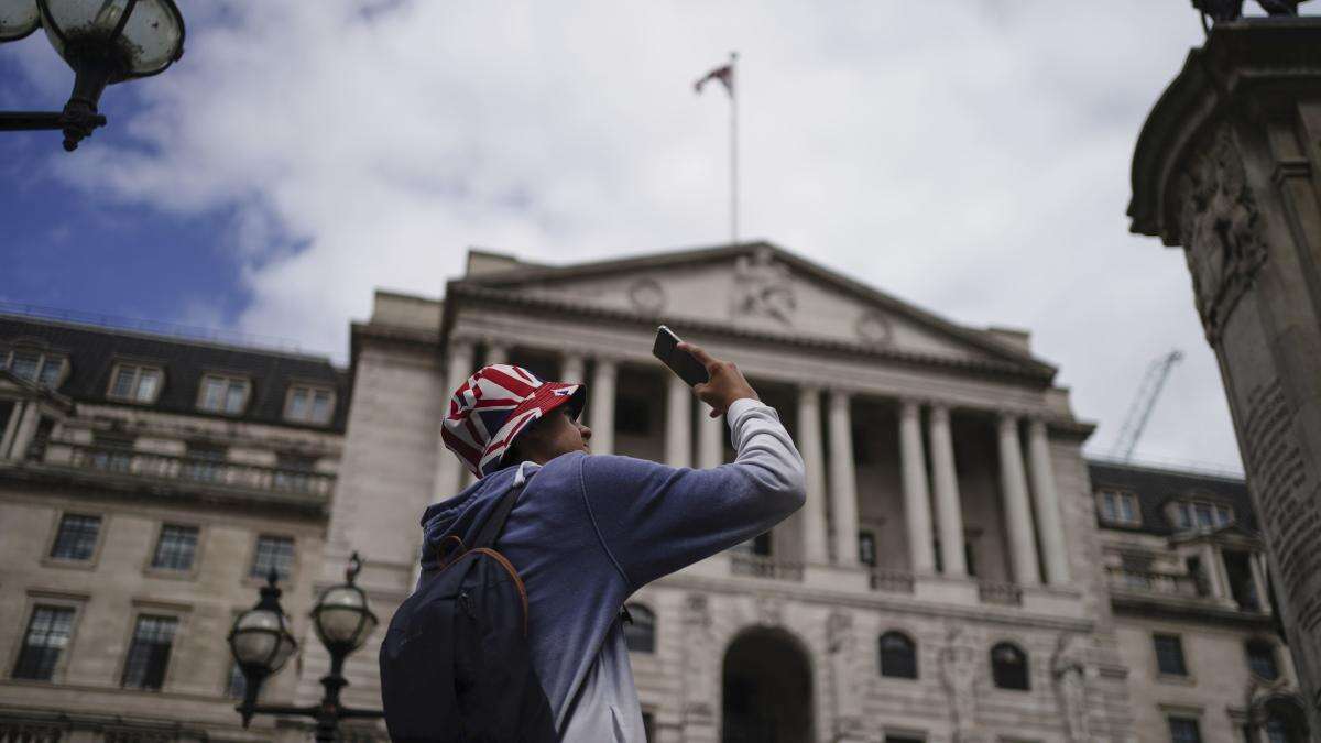 Bank of England poised to cut UK interest rates for second time this year