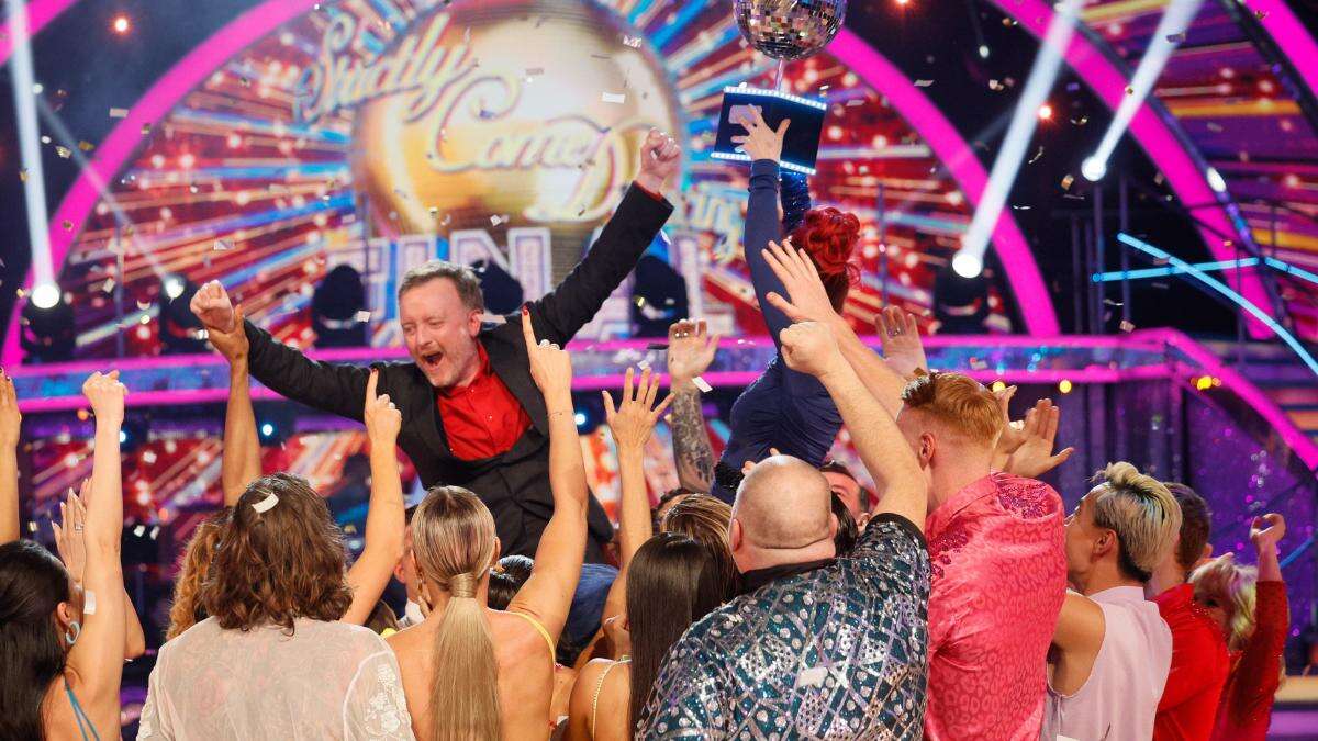 Chris McCausland praised for ‘awe inspiring and best Strictly final of 20 years’