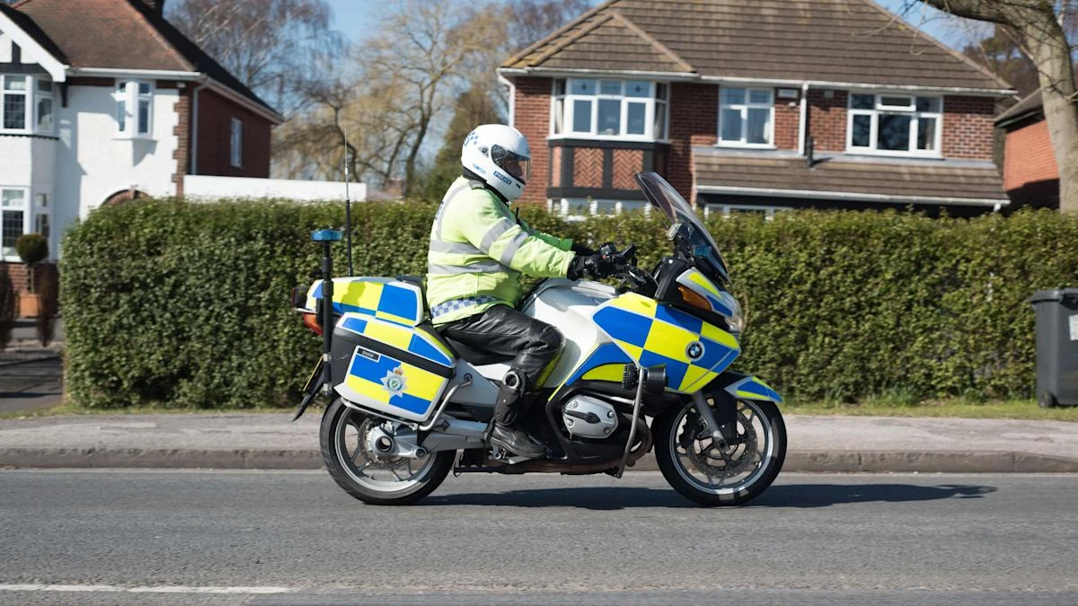 Number of road policing officers sinks to 10-year low