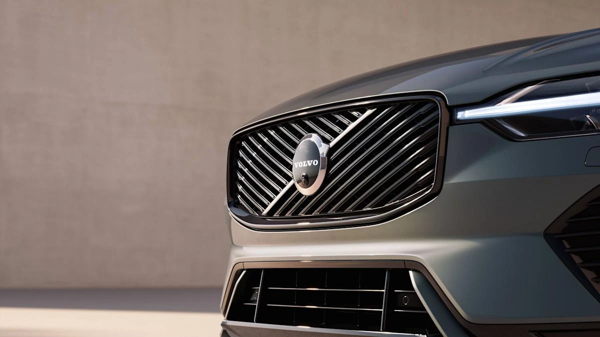 Volvo introduces world’s first multi-adaptive seat belt