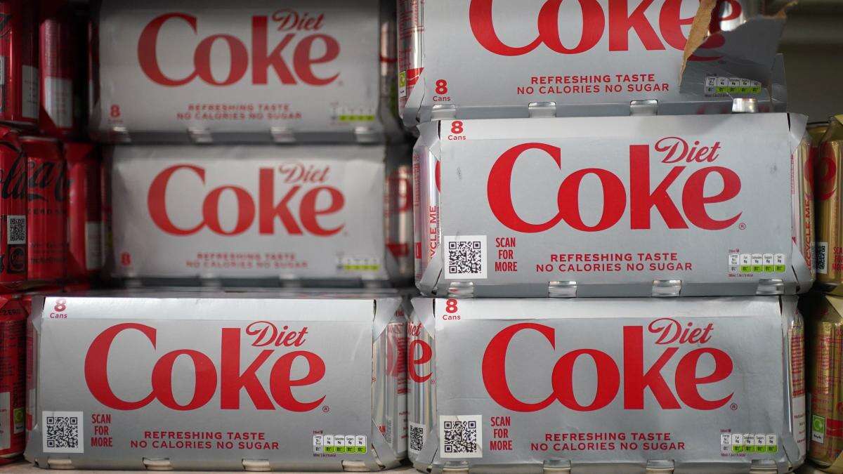 ‘Limited distribution’ in UK of drinks covered by Coca-Cola recall, FSA says