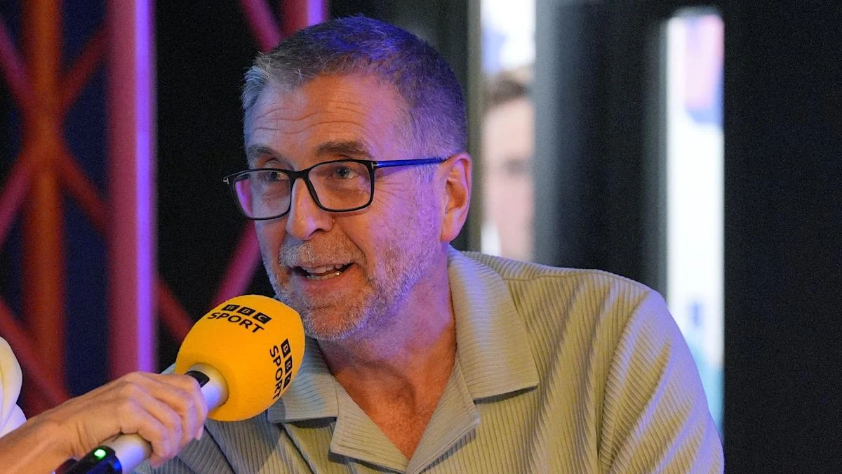 Match of the Day: Mark Chapman makes quip as show starts life after Gary Lineker