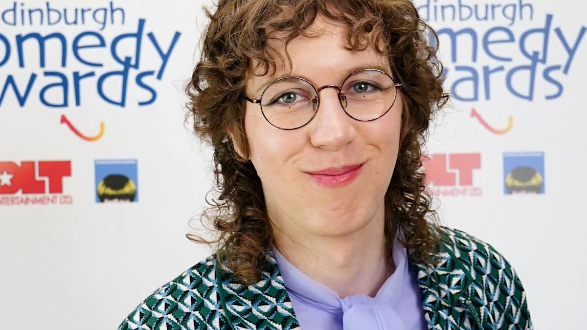 Show on life as trans woman scoops best comedy show award at Edinburgh Fringe
