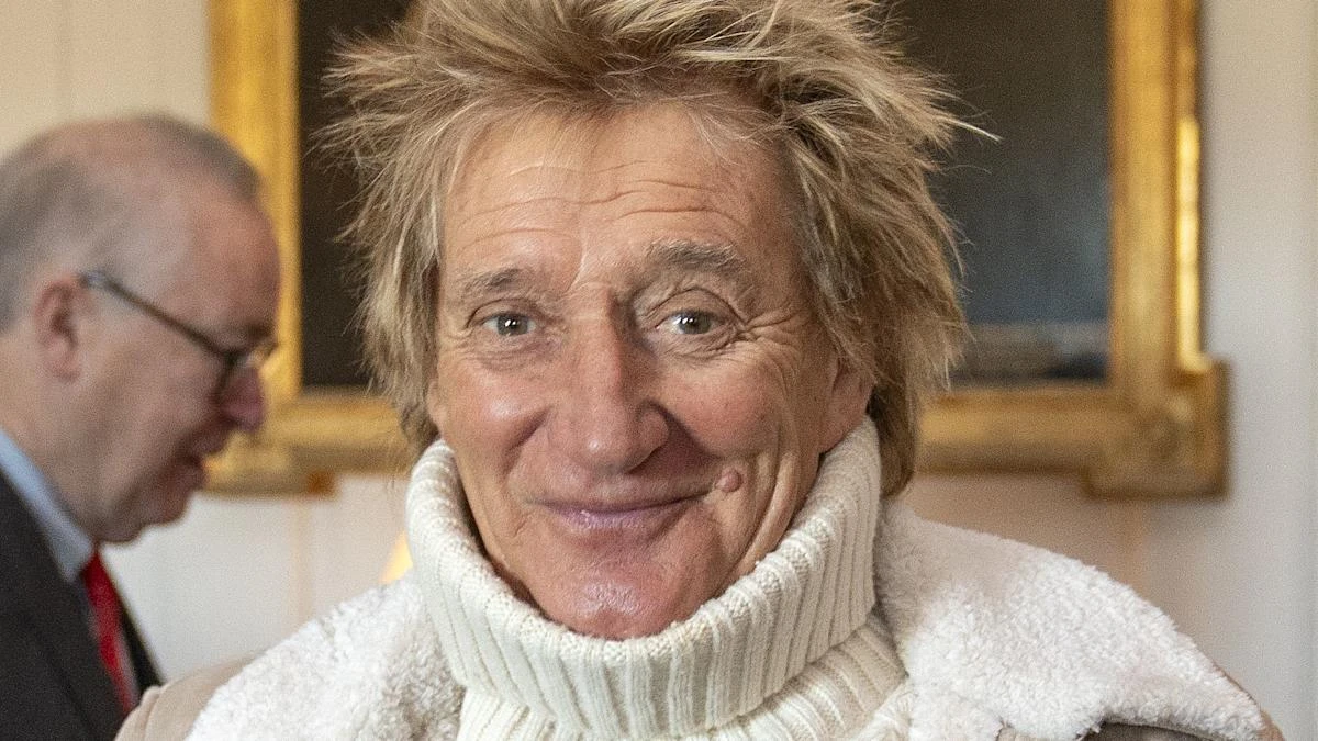 Rod Stewart to reunite with Faces band member Ronnie Wood at Glastonbury