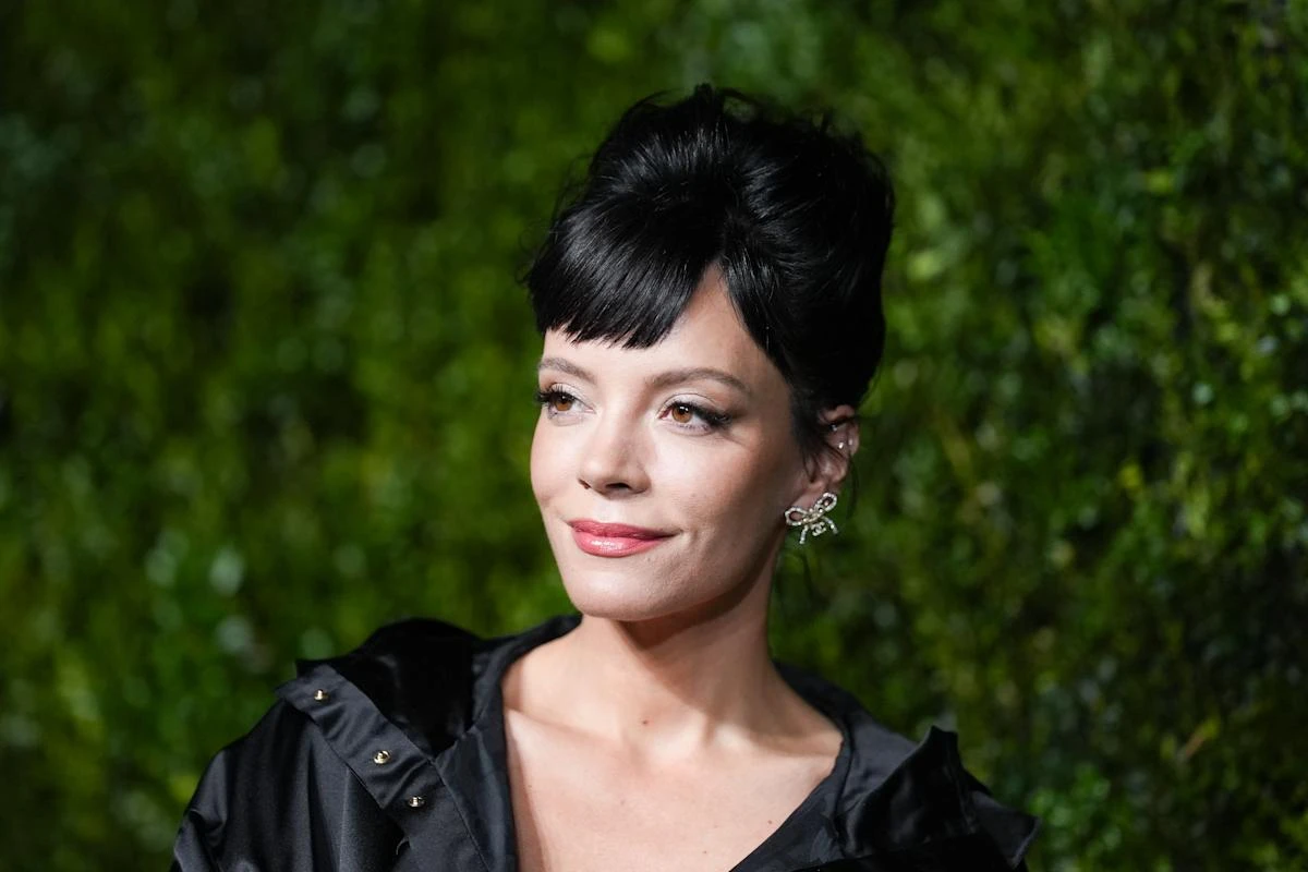 Should we all be ranking our friends like Lily Allen?