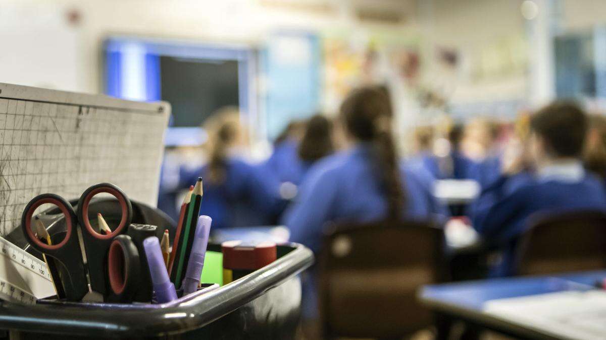 Fall in pupil numbers not leading to smaller class sizes, report suggests