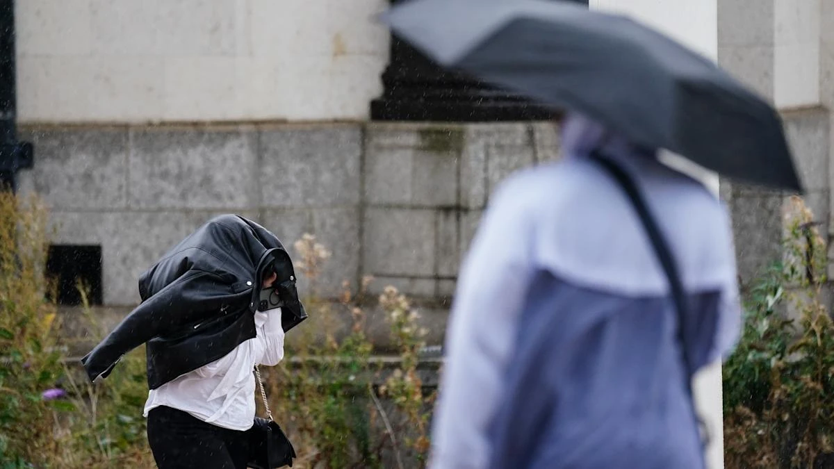 UK to bask in late summer sun before heavy rain and floods risk