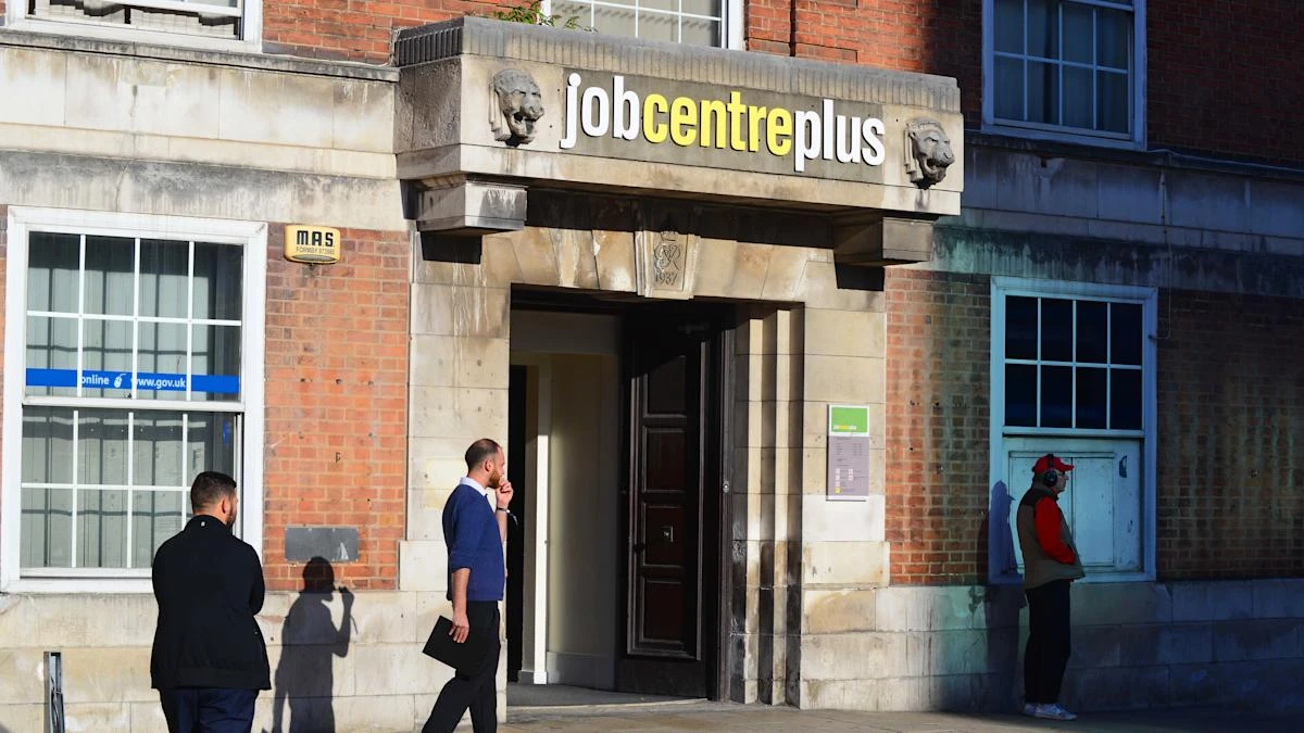 Children in long-term workless households highest for nearly a decade