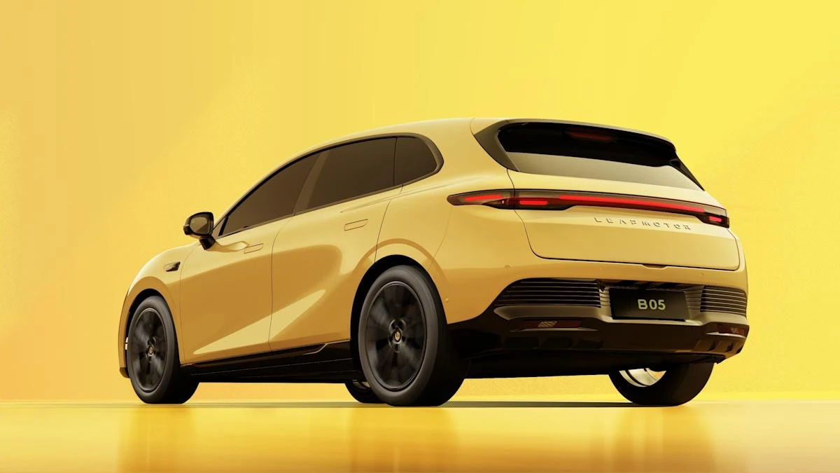 Leapmotor enters electric family hatchback market with the B05