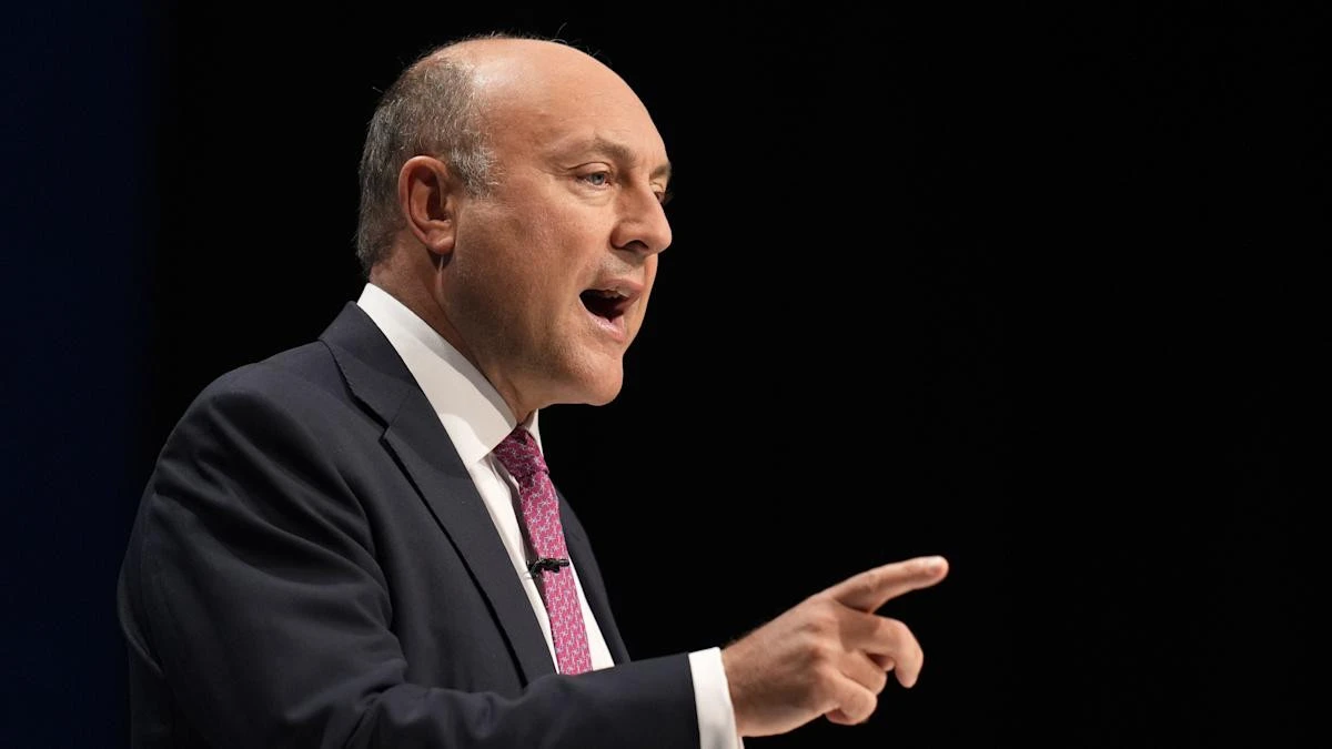 Tories urge peers to back last-ditch changes to workers’ rights Bill