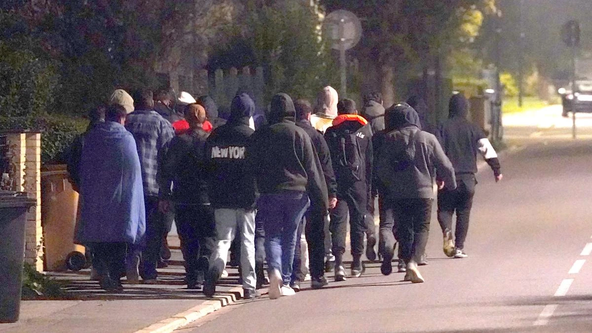 Migrants attempt longer Channel crossing after recent deaths