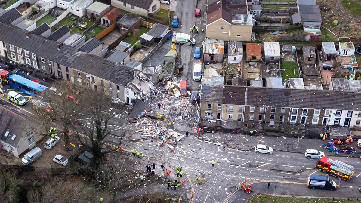 Neighbour smelt gas weeks before fatal Morriston house explosion, inquest hears