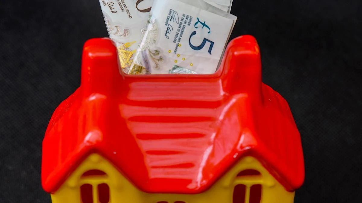 Tracker mortgage holders could save nearly £350 a year following rate cut