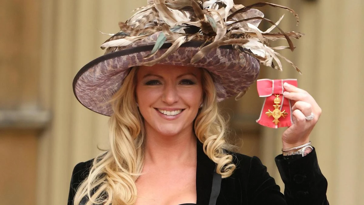 Mone should not be in Lords after Covid PPE contract breach, says Reeves