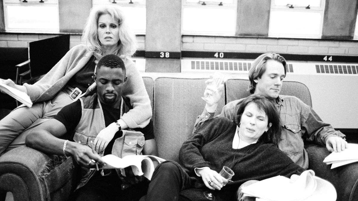 Idris Elba rehearses with Absolutely Fabulous stars in never-seen-before picture