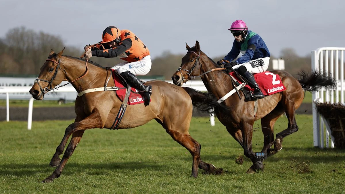 Mambonumberfive calls the tune on fencing debut