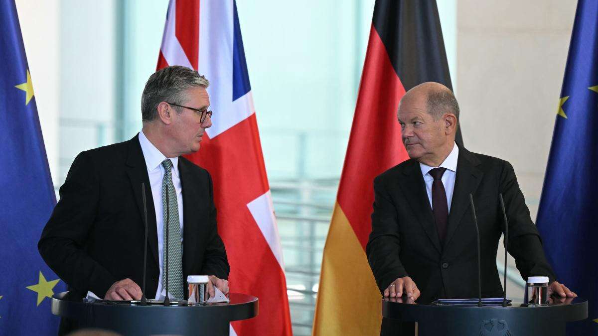 Starmer praises ‘real progress’ in UK’s ties with Germany as he hosts Scholz