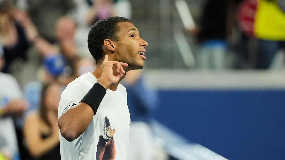 Felix Auger-Aliassime upsets Alexander Zverev in shock US Open win